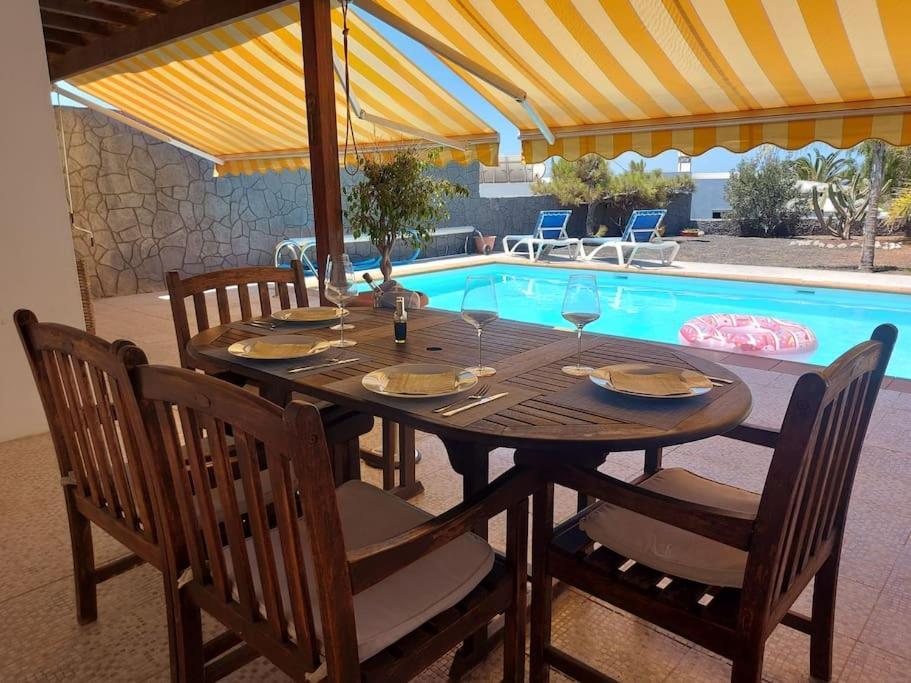 Villa Chloe Playa Blanca  Buitenkant foto